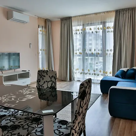 Al Rial Beach Apartments Shkorpilovtsi Exterior photo