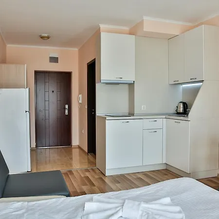 Al Rial Beach Apartments Shkorpilovtsi Exterior photo